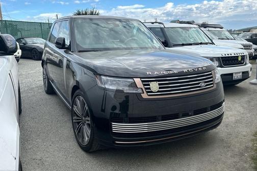 2024 Land Rover Range Rover P615 SV