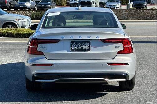 2025 Volvo S60 B5 Core