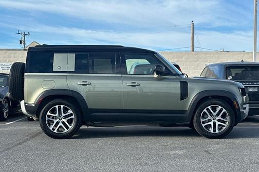 2023 Land Rover Defender 110 SE