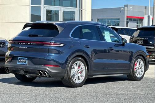 2024 Porsche Cayenne S