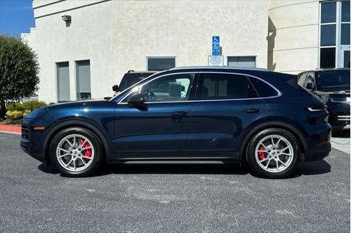 2024 Porsche Cayenne S