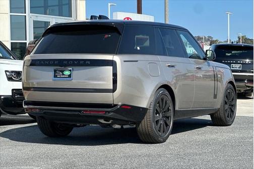 2025 Land Rover Range Rover P400 SE