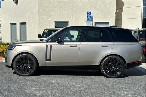 2025 Land Rover Range Rover P400 SE