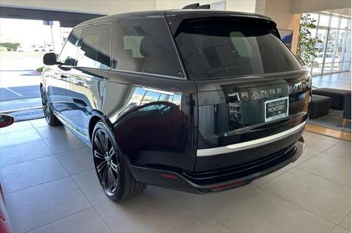 2025 Land Rover Range Rover P615 SV