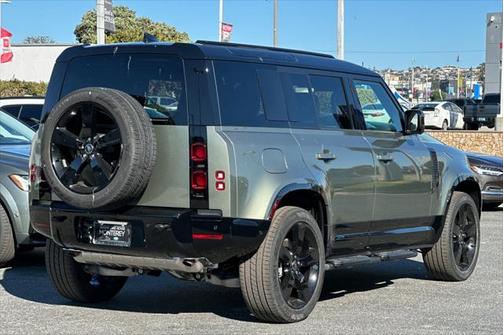 2025 Land Rover Defender 110 P400 X-Dynamic SE
