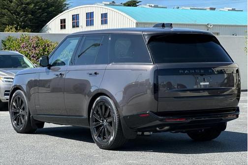 2025 Land Rover Range Rover P400 SE
