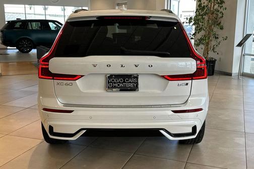 2026 Volvo XC60 B5 Plus