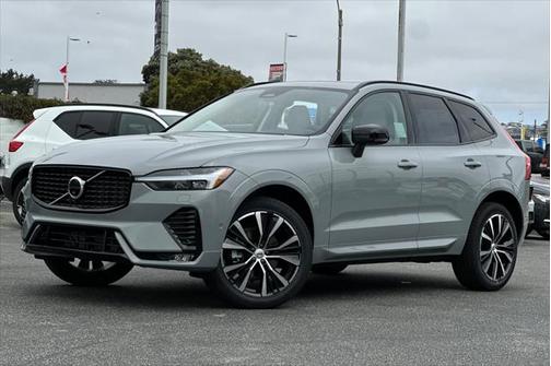 2025 Volvo XC60 B5 Plus