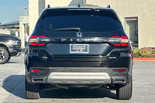 2024 Honda Pilot Elite