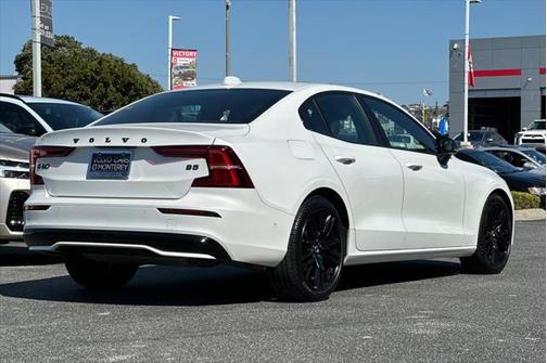 2024 Volvo S60 B5 Plus Black Edition