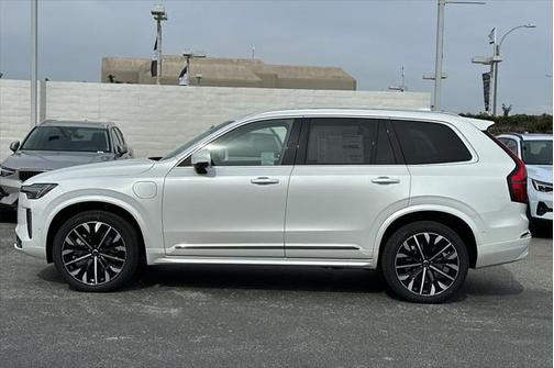 2025 Volvo XC90 Plug-In Hybrid T8 Plus 7-Seater