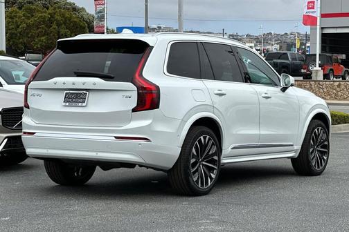2025 Volvo XC90 Plug-In Hybrid T8 Plus 7-Seater