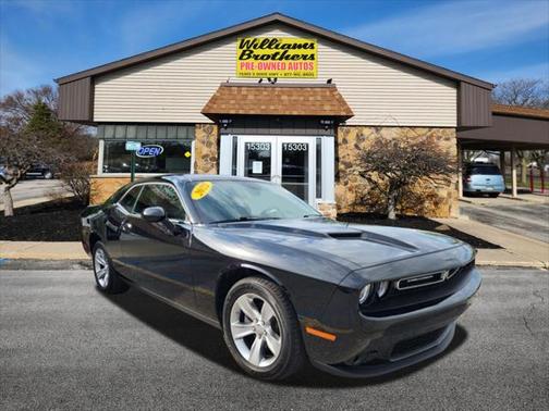 2022 Dodge Challenger SXT