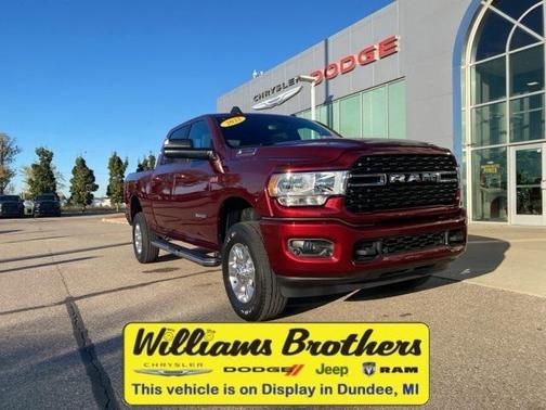 2022 RAM 2500 Big Horn Crew Cab 4x4 64' Box