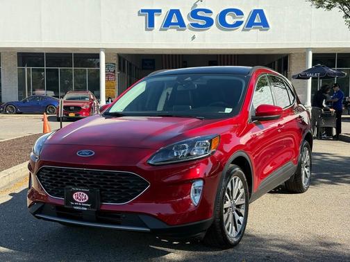 2022 Ford Escape Titanium