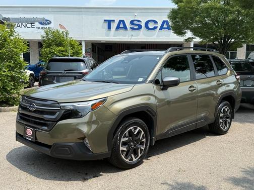 2025 Subaru Forester Premium