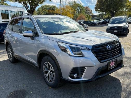 2022 Subaru Forester Premium