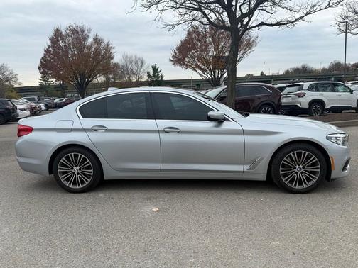 2019 BMW 530 i xDrive