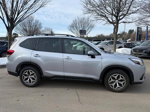 2022 Subaru Forester Premium