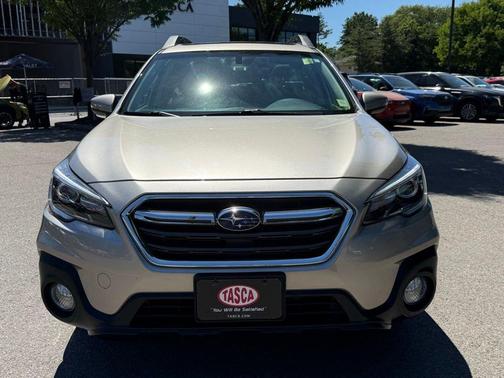 Tungsten Metallic 2019 Subaru Outback 3.6R Limited