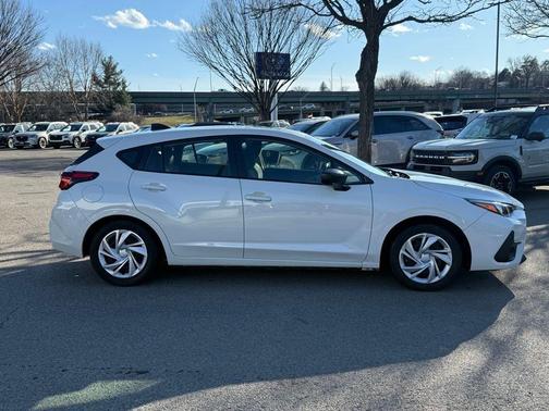 2024 Subaru Impreza Base