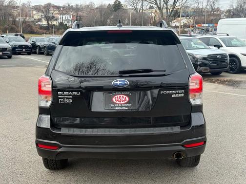2017 Subaru Forester 2.5i Touring