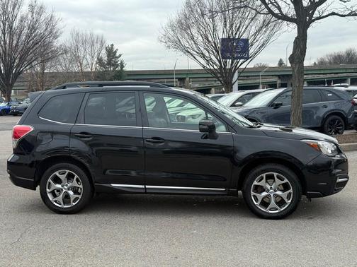 2017 Subaru Forester 2.5i Touring