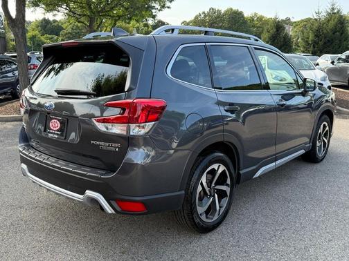 2023 Subaru Forester Touring