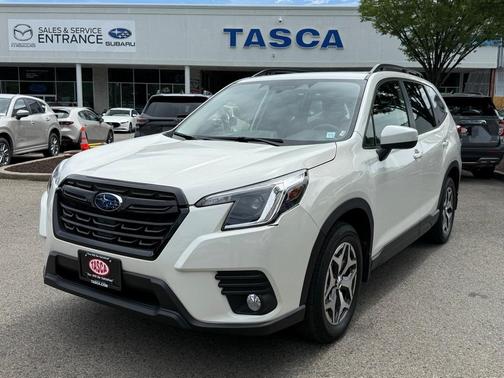 2023 Subaru Forester Premium