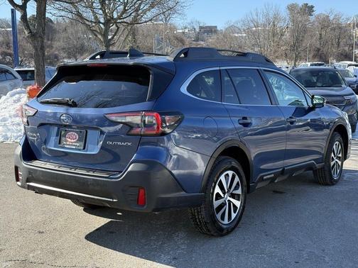 2022 Subaru Outback Premium
