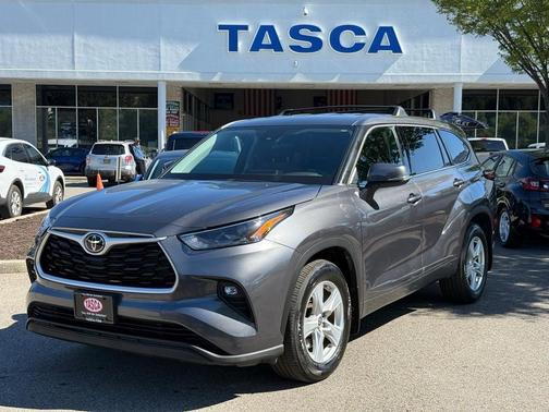 2022 Toyota Highlander LE