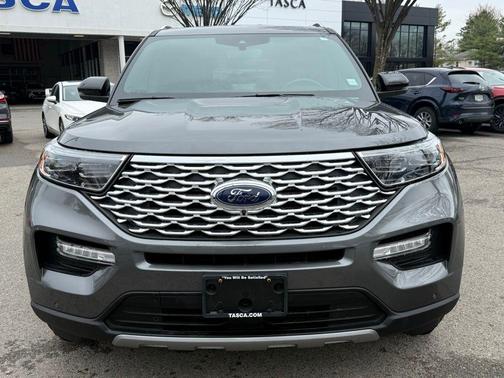 Carbonized Gray Metallic 2023 Ford Explorer Platinum