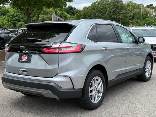 Silver Metallic 2023 Ford Edge SEL