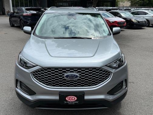 Silver Metallic 2023 Ford Edge SEL
