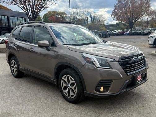 2022 Subaru Forester Premium