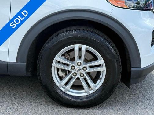 Oxford White 2020 Ford Explorer XLT