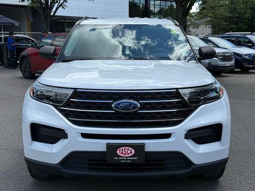 Oxford White 2020 Ford Explorer XLT