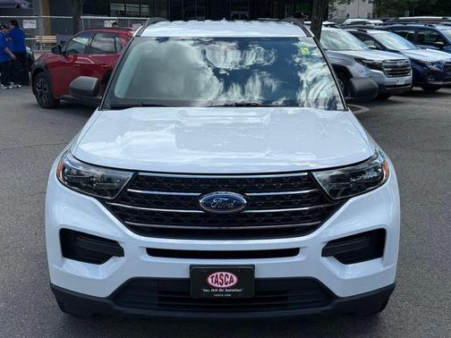 Oxford White 2020 Ford Explorer XLT