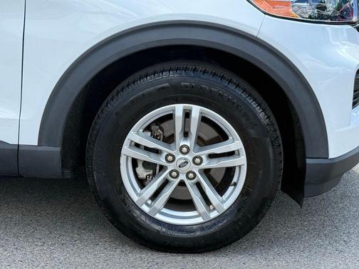 Oxford White 2020 Ford Explorer XLT