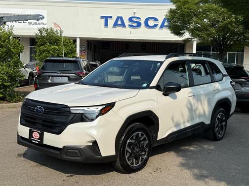 2025 Subaru Forester Base
