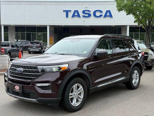 Red Metallic 2022 Ford Explorer XLT
