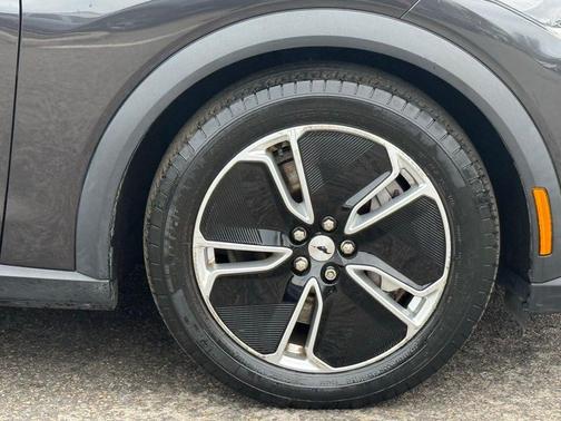 Dark Matter Gray Metallic 2022 Ford Mustang Mach-E Select