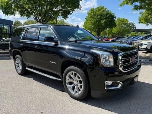 Onyx Black 2019 GMC Yukon SLE