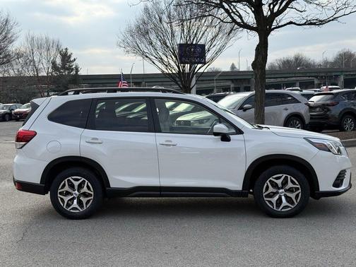 2023 Subaru Forester 2.5i Premium