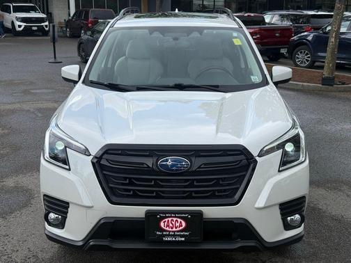 Crystal White Pearl 2023 Subaru Forester Premium