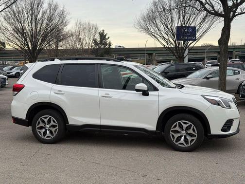 2022 Subaru Forester Premium