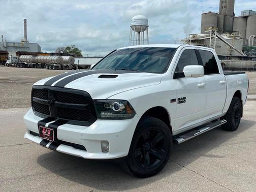 2017 RAM 1500 Sport