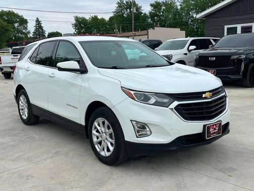 White 2018 Chevrolet Equinox 1LT