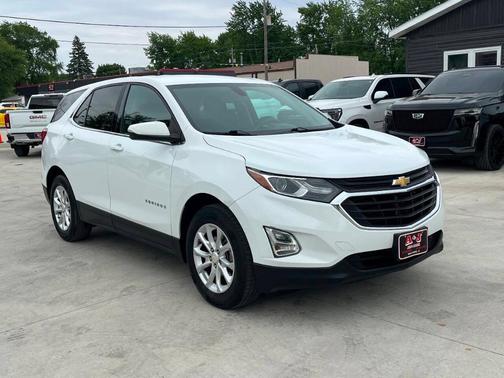 White 2018 Chevrolet Equinox 1LT