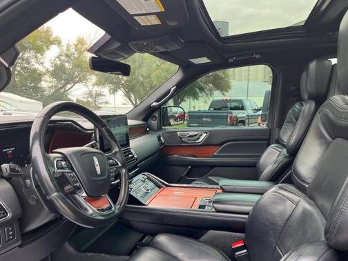 2020 Lincoln Navigator L Reserve